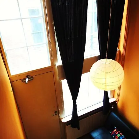 Bed & Breakfast Orange *