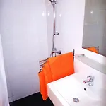Orange Bed and Breakfast 4*